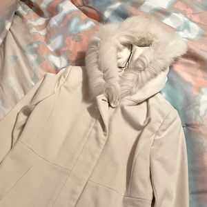 Women’s white pea coat with fur trim